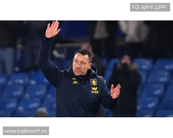 篮网队宣布签约后卫特里罗伯茨与前锋特雷斯科特共同增强阵容实力